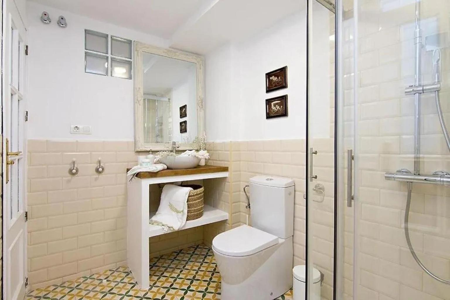 Apartamentos La Tona Puerta Elvira Centro Ciudad Granada Eksteriør bilde